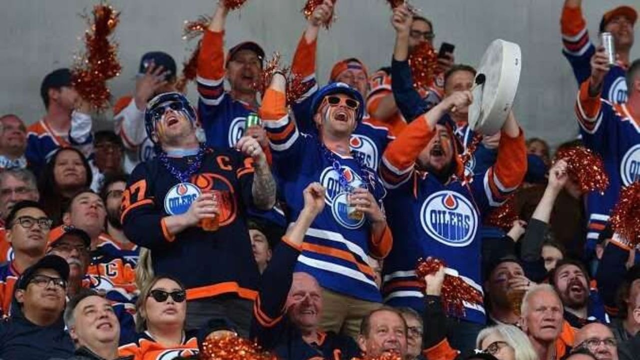 Oilers Fan Flash Not Censored