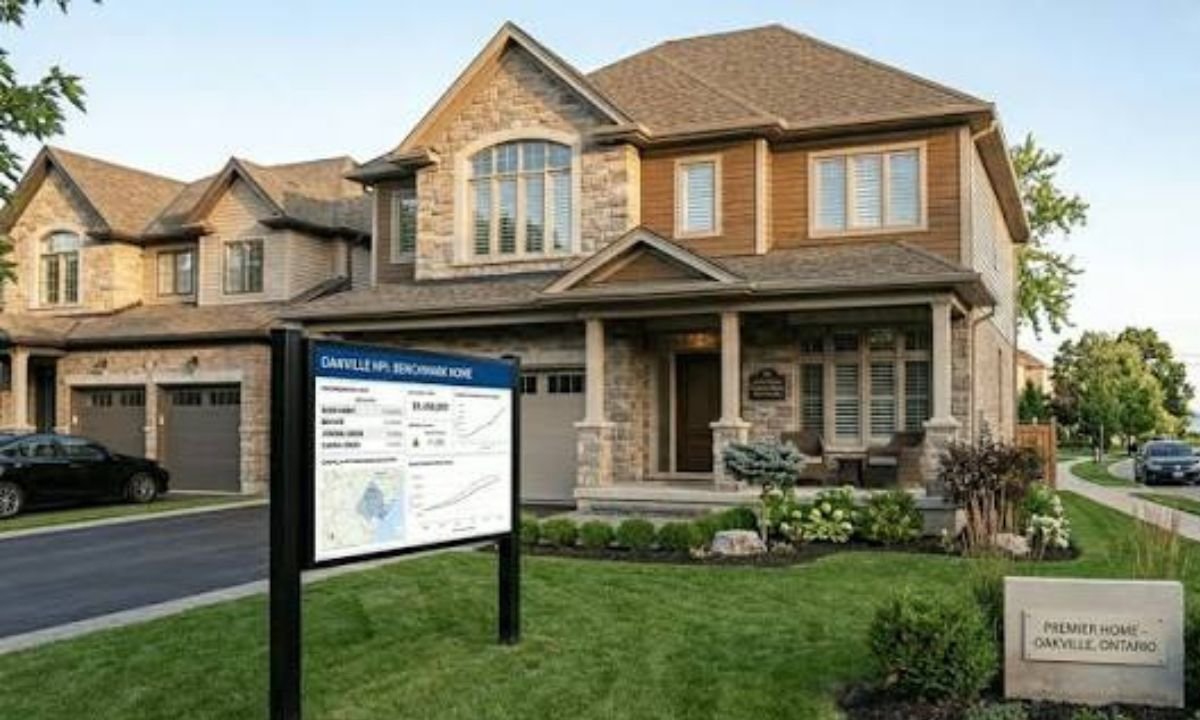 How Local Housing Data Can Guide Your Next Move in Oakville, Ontario